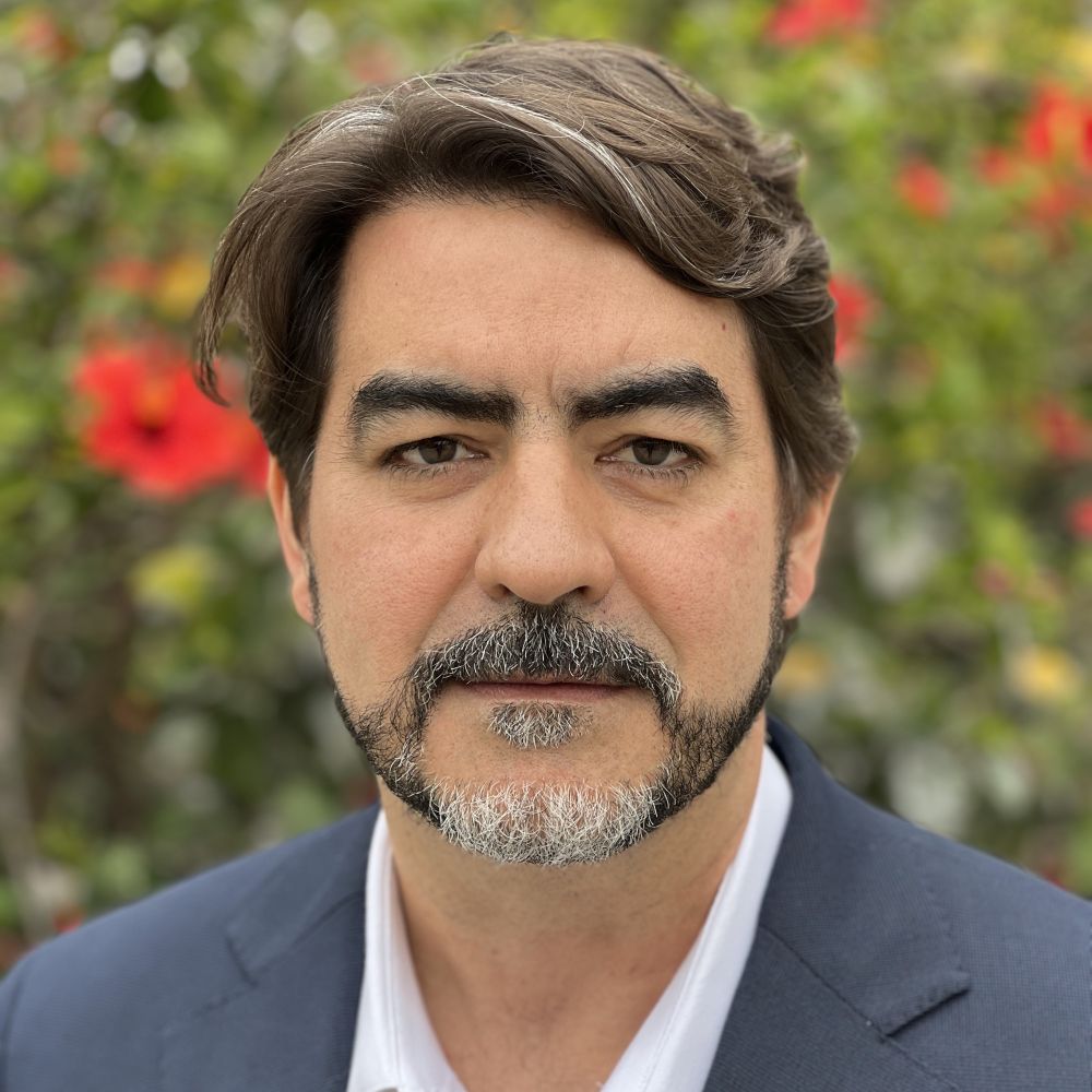 Headshot of Leonardo Nogueira